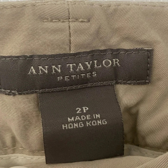 Ann Taylor capris petite size 2P - Picture 5 of 6